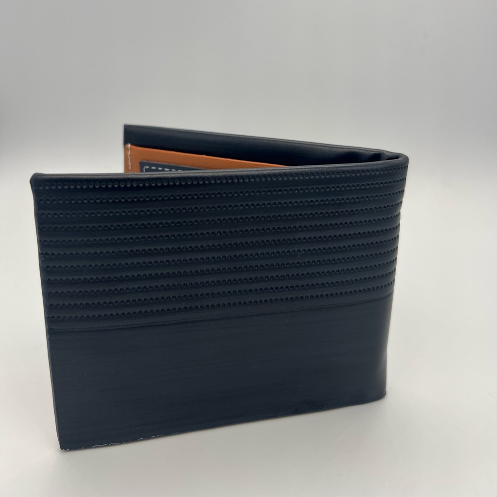 Men Leather Wallets - Picture 4 of 9